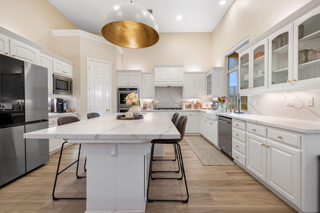 Image 23 of property listing at 201 N Preston Street, Visalia, CA 93291