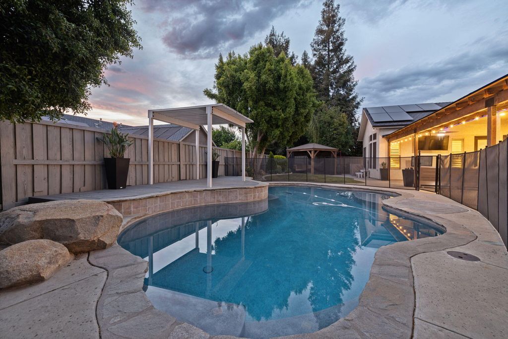 Image 56 of property listing at 201 N Preston Street, Visalia, CA 93291