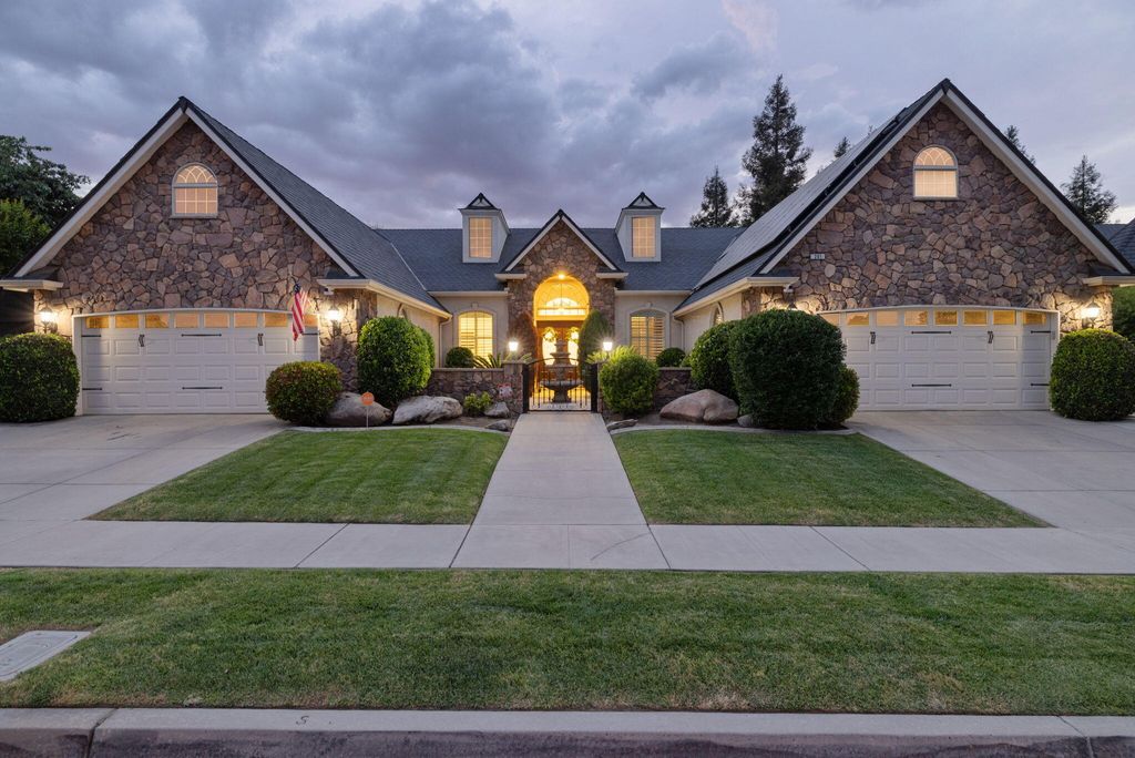 Image 57 of property listing at 201 N Preston Street, Visalia, CA 93291