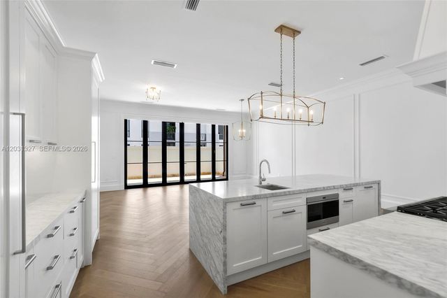 2611 Anderson Rd 2611, Coral Gables, FL 33134