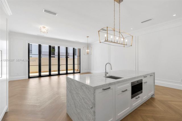 2611 Anderson Rd 2611, Coral Gables, FL 33134