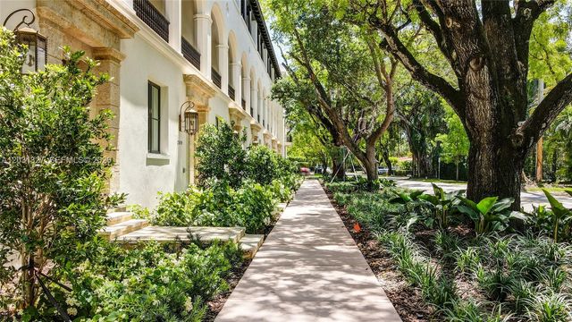 2611 Anderson Rd 2611, Coral Gables, FL 33134