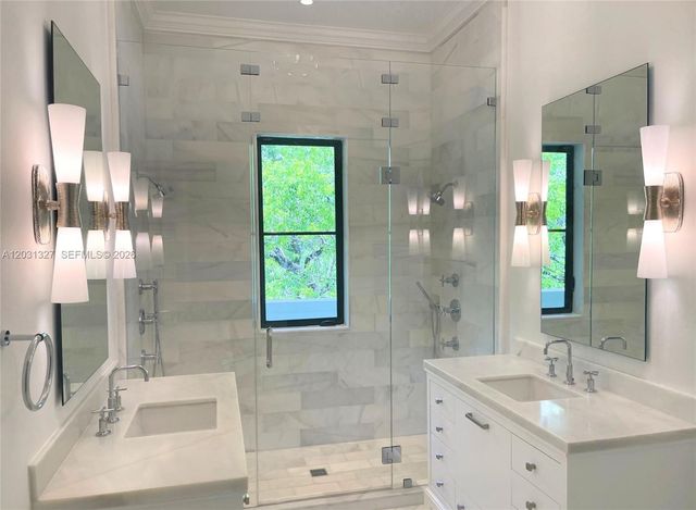 2611 Anderson Rd 2611, Coral Gables, FL 33134