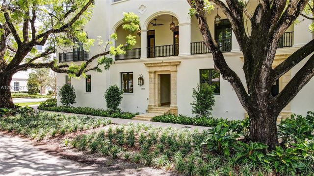 2611 Anderson Rd 2611, Coral Gables, FL 33134