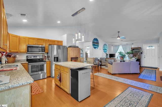 2004 Small Meadows Court, Fountain Inn, SC 29644