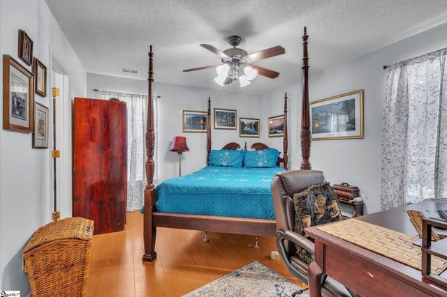 2004 Small Meadows Court, Fountain Inn, SC 29644