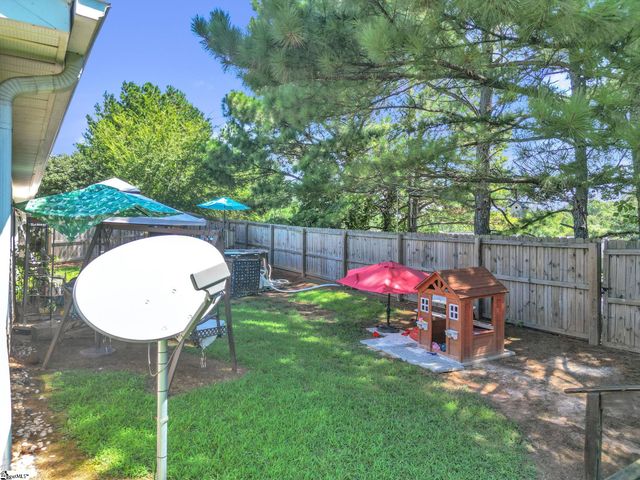 2004 Small Meadows Court, Fountain Inn, SC 29644