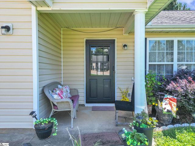 2004 Small Meadows Court, Fountain Inn, SC 29644