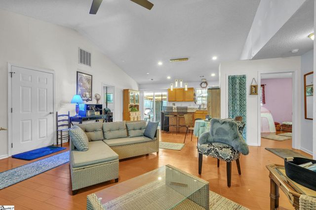 2004 Small Meadows Court, Fountain Inn, SC 29644