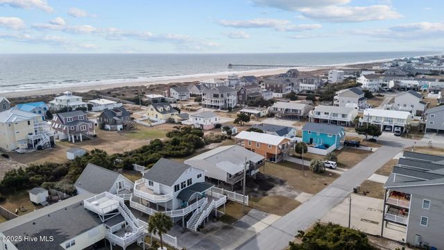 104 Robin Avenue, Atlantic Beach, NC 28512