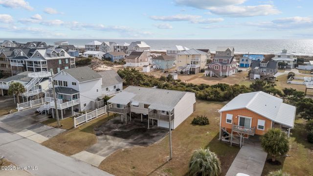 104 Robin Avenue, Atlantic Beach, NC 28512