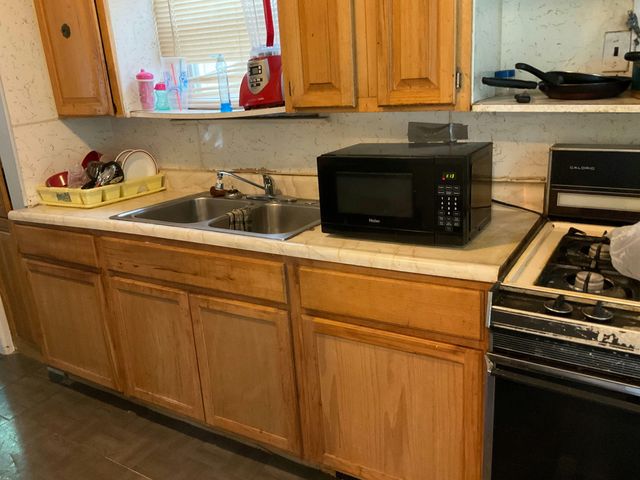 20423 Freeland Street, Detroit, MI 48235