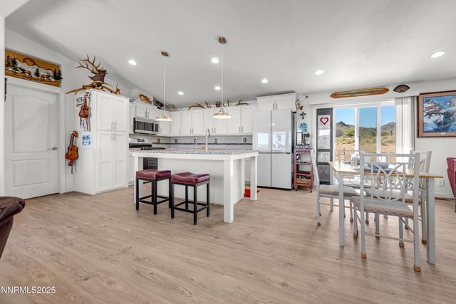 105 Arabian Way, Reno, NV 89508