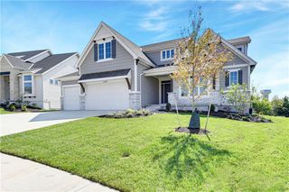 22003 W 100th Terrace, Lenexa, KS 66220