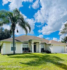 2098 Jupiter Boulevard SW, Palm Bay, FL 32908