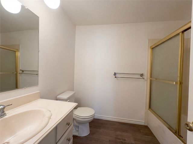 2623 Crestmoor Court, Arlington, TX 76016