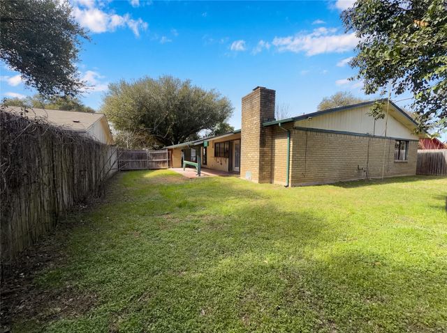 2623 Crestmoor Court, Arlington, TX 76016