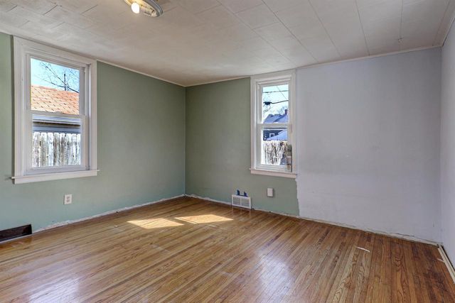 241 S JAMES STREET, Kimberly, WI 54136