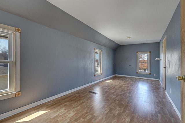 241 S JAMES STREET, Kimberly, WI 54136