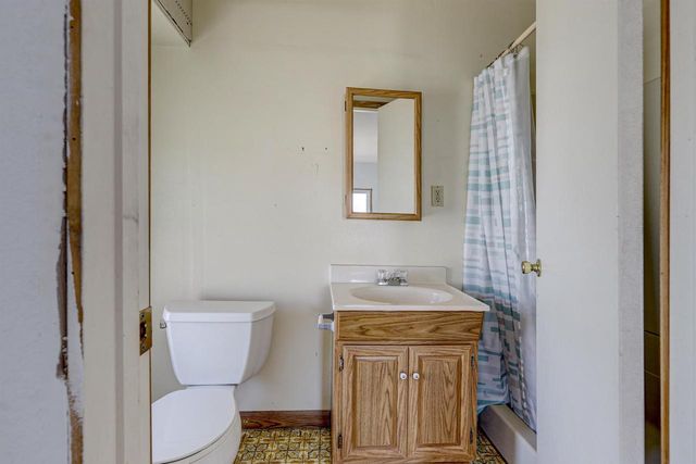 241 S JAMES STREET, Kimberly, WI 54136