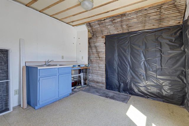 241 S JAMES STREET, Kimberly, WI 54136