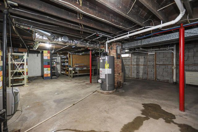 241 S JAMES STREET, Kimberly, WI 54136