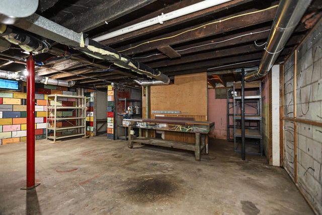 241 S JAMES STREET, Kimberly, WI 54136