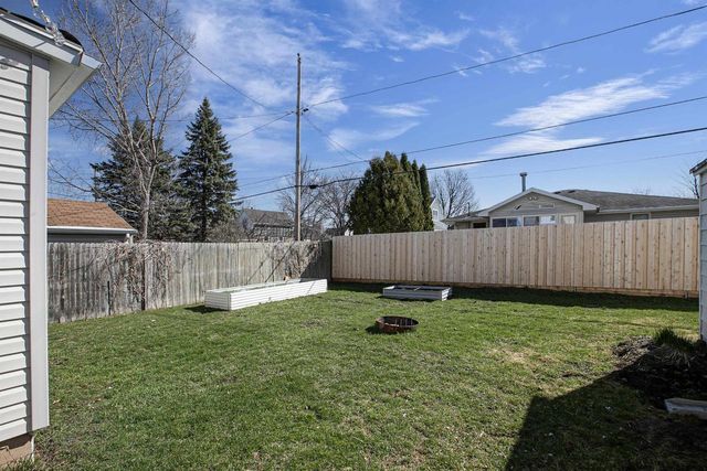 241 S JAMES STREET, Kimberly, WI 54136