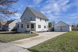 241 S JAMES STREET, Kimberly, WI 54136