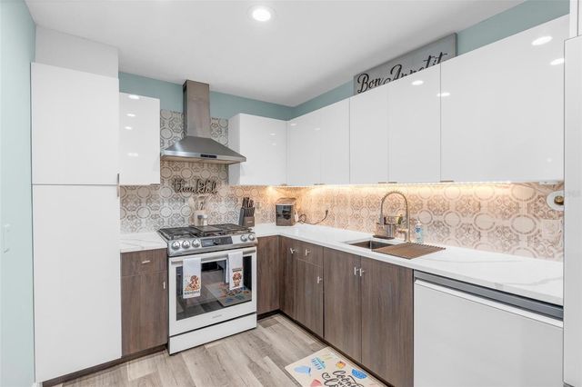 2824 OAK LEA DRIVE, South Daytona, FL 32119