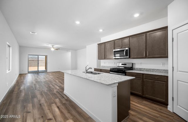 24621 W ALTA VISTA Road, Buckeye, AZ 85326