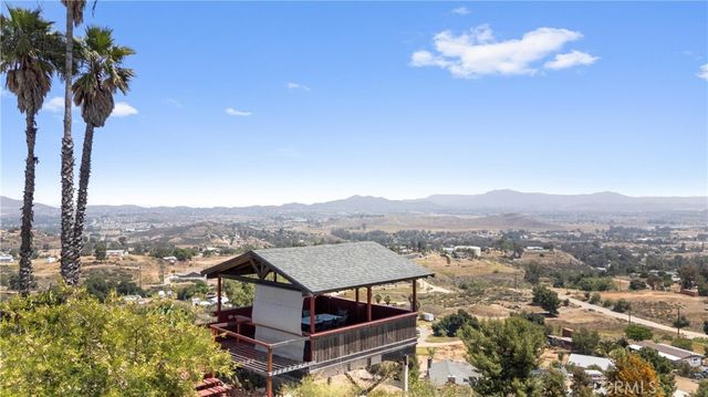 26115 Duesller Road, Menifee, CA 92584