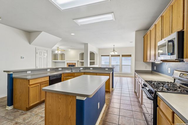 8703 Stoney Brook, Universal City, TX 78148