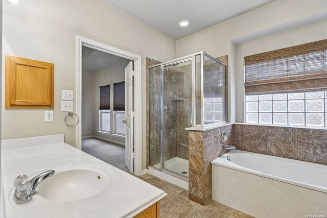 8703 Stoney Brook, Universal City, TX 78148