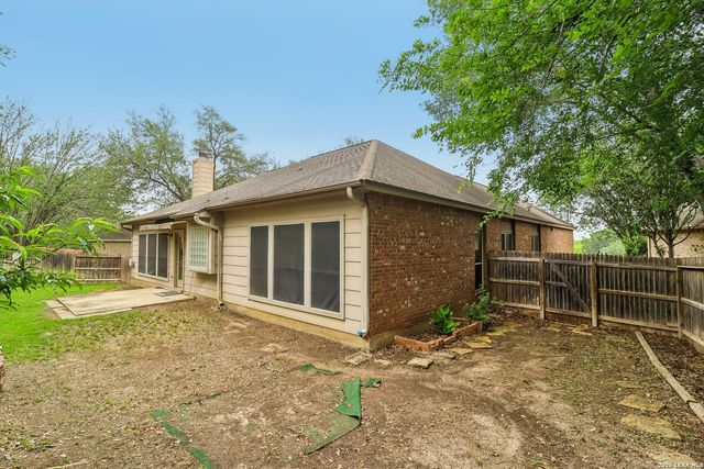 8703 Stoney Brook, Universal City, TX 78148