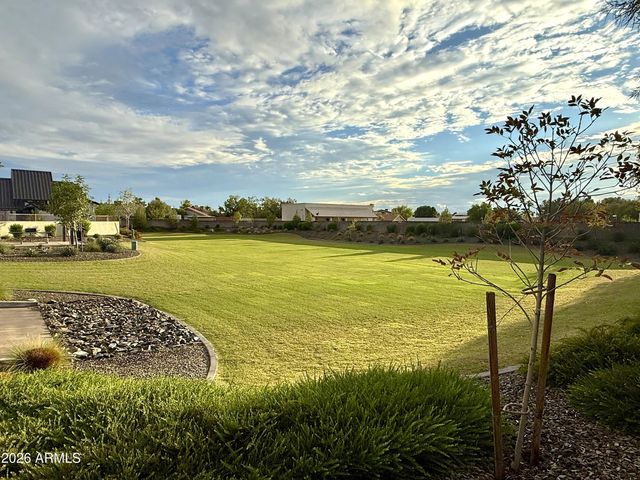 7553 W EVANS Drive, Peoria, AZ 85381