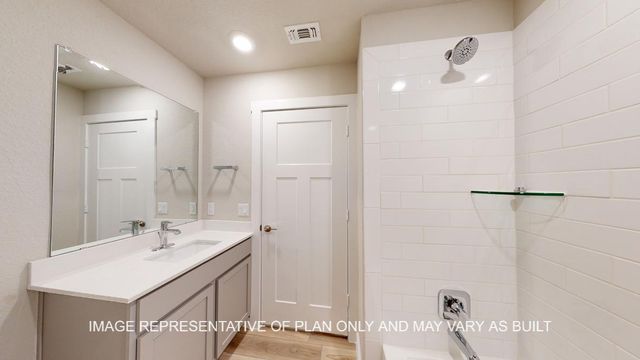 1309 Wilkins Valley St, Brenham, TX 77833