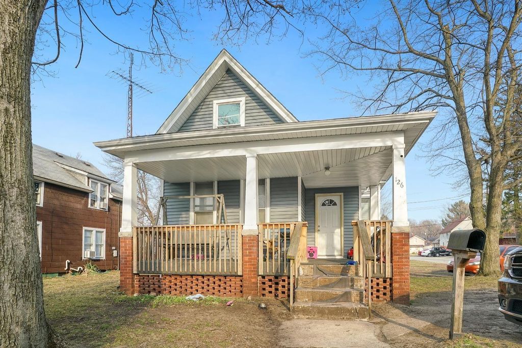 126 Dewey Street, Michigan City, IN 46360