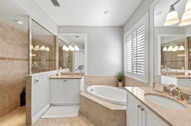 11716 STRANDHILL COURT, Lakewood Ranch, FL 34202