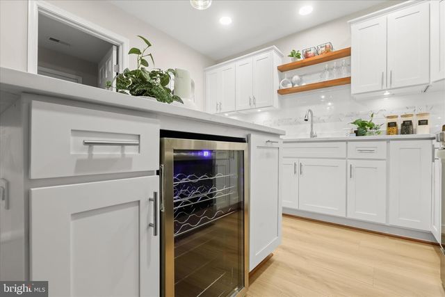 1945 MARCONI CIR, Annapolis, MD 21401