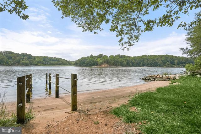 1945 MARCONI CIR, Annapolis, MD 21401