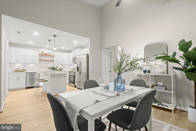 1945 MARCONI CIR, Annapolis, MD 21401