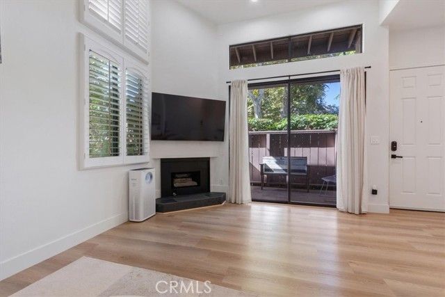 15133 Magnolia E, Sherman Oaks, CA 91403