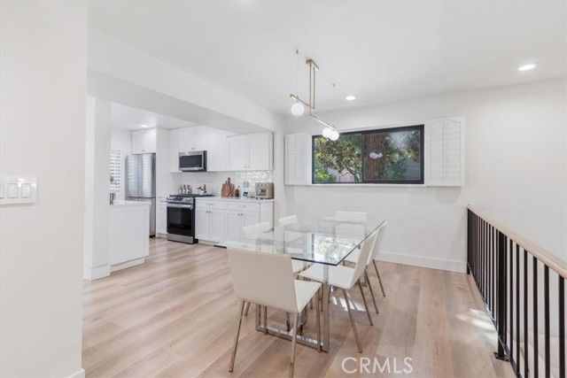 15133 Magnolia E, Sherman Oaks, CA 91403