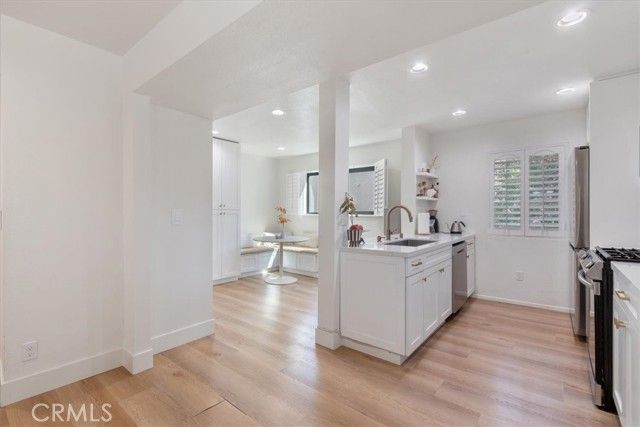 15133 Magnolia E, Sherman Oaks, CA 91403