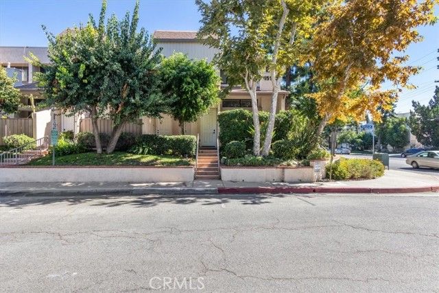 15133 Magnolia E, Sherman Oaks, CA 91403