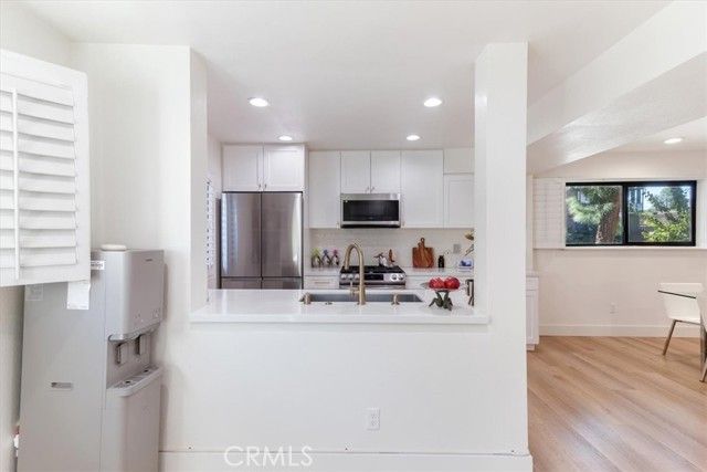 15133 Magnolia E, Sherman Oaks, CA 91403