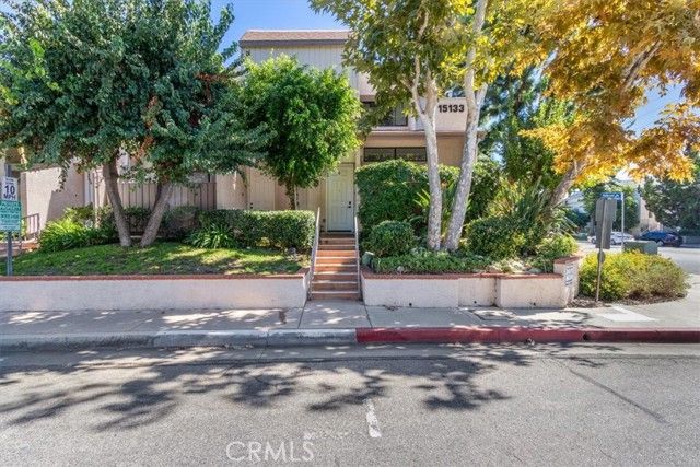 15133 Magnolia E, Sherman Oaks, CA 91403