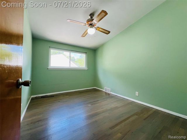 747 Jamaica Drive, Troy, MI 48083
