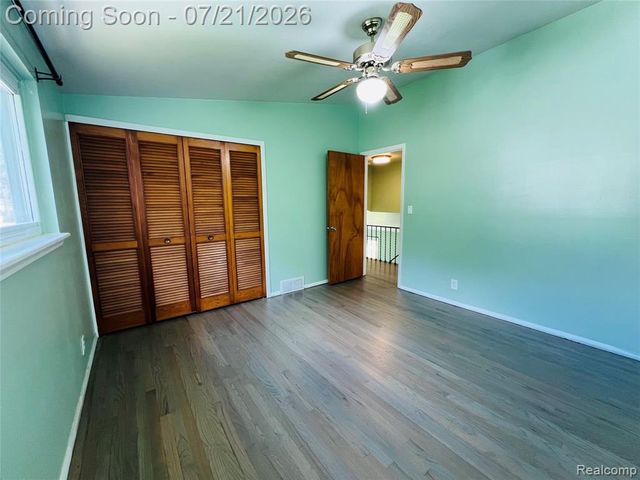 747 Jamaica Drive, Troy, MI 48083